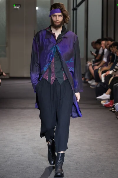 Look 26